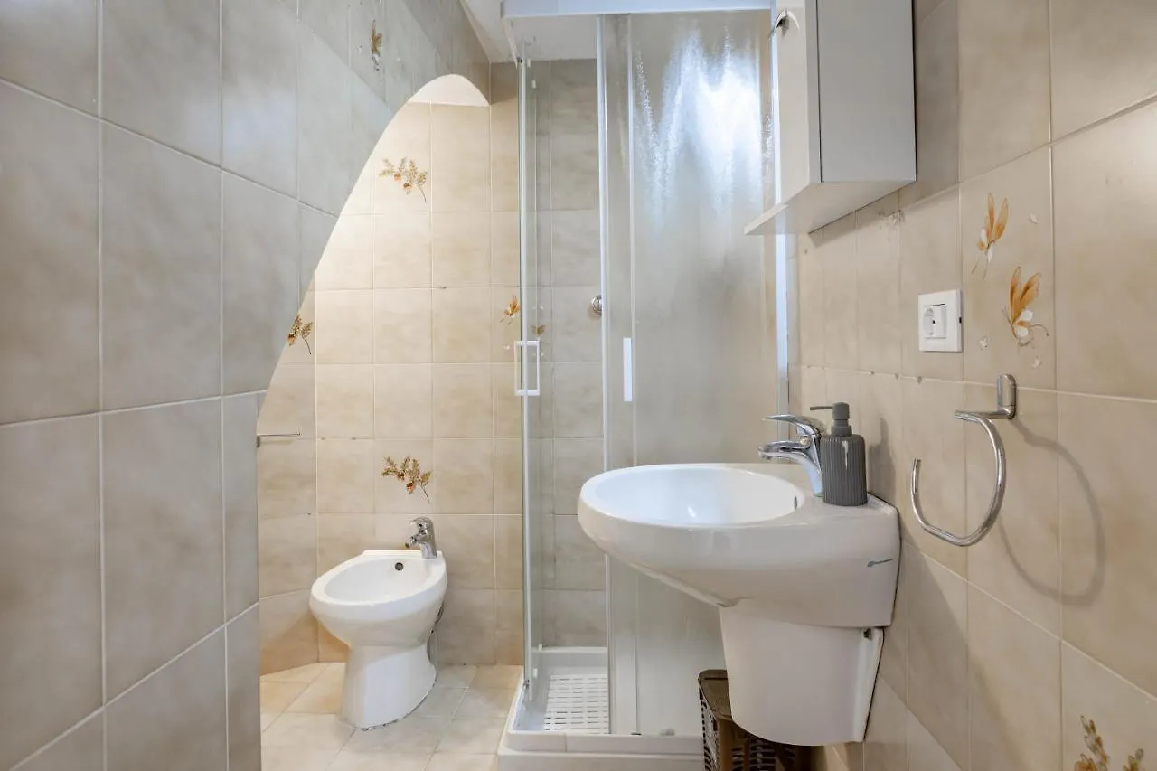 H11 M Old Town Sanremo - Casino Apartamento