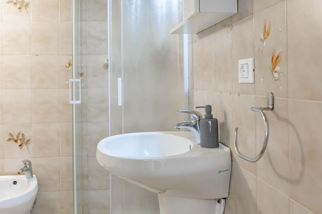 H11 M Old Town Sanremo - Casino Apartment